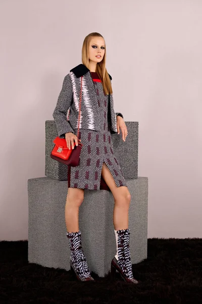 Look 3